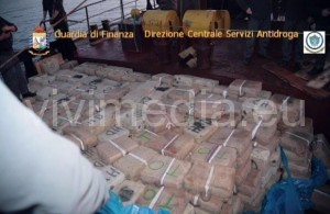 gdf-sequestro-nave-con-hashish-vivimedia